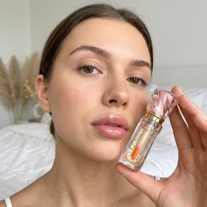 REVA Lip Elixir™ Блясък, хидратация и по-обемен вид на устните